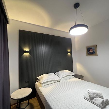 Tirana Lux Apartments Exteriör bild