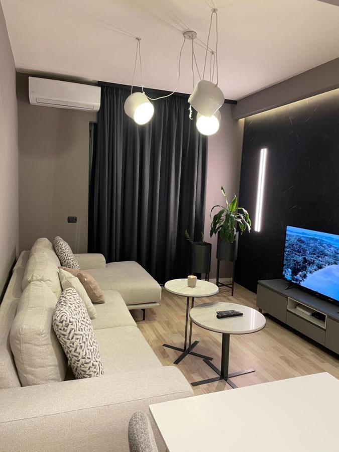 Tirana Lux Apartments Exteriör bild