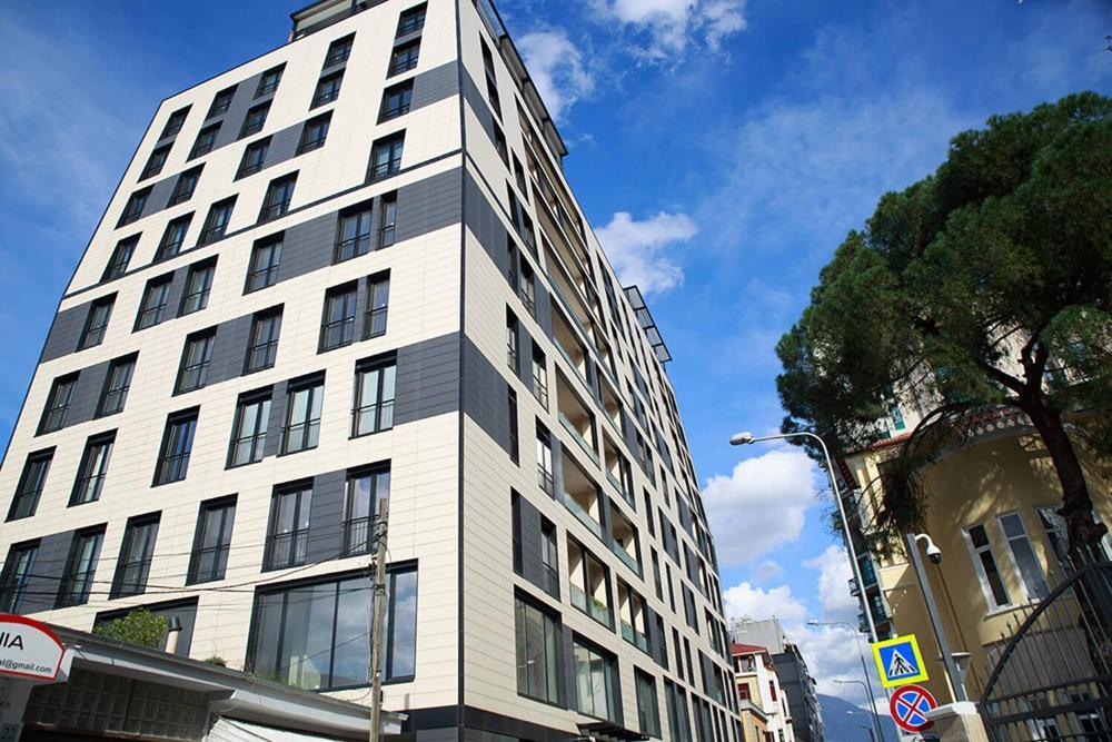 Tirana Lux Apartments Exteriör bild